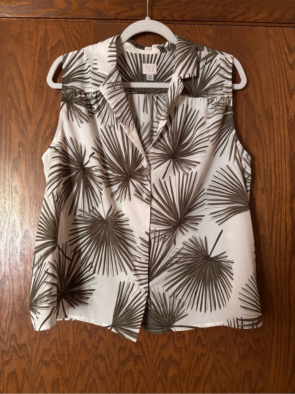 A New Day Button-Front Sleeveless Palm Print Top - Olive on White